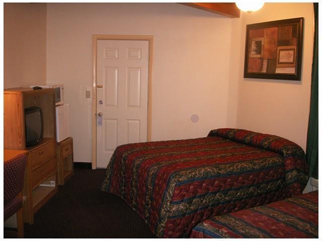 Scottish Inns Потсдам Номер фото